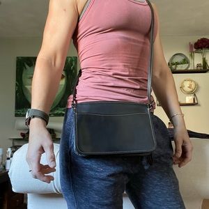 Authentic Coach 1941 Soho Crossbody Clutch 21035 Leather, Black And Glove tanned